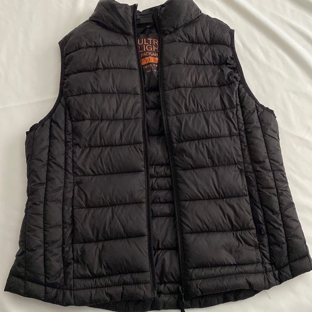 Women’s vest.